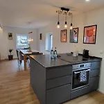 Σπίτι διακοπών Ala Living Familien-glueck - Modernes Haus - Parkplaetze - 4 Schlafzimmer - 5min Legoland & Autobahn Γκούνζμπουργκ