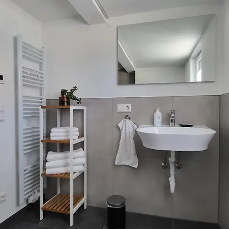 Ala Living Familien-glueck - Modernes Haus - Parkplaetze - 4 Schlafzimmer - 5min Legoland & Autobahn
