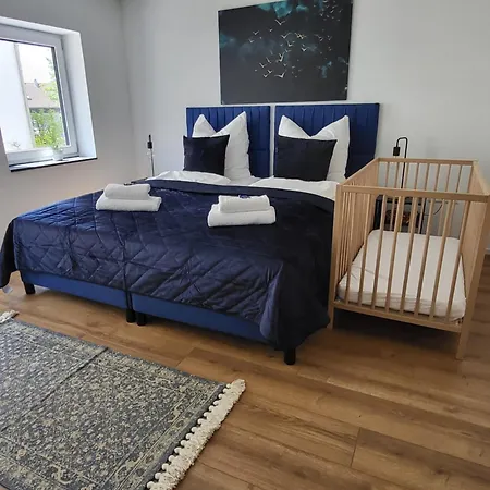 Holiday home Ala Living Familien-glueck - Modernes Haus - Parkplaetze - 4 Schlafzimmer - 5min Legoland & Autobahn Guenzburg
